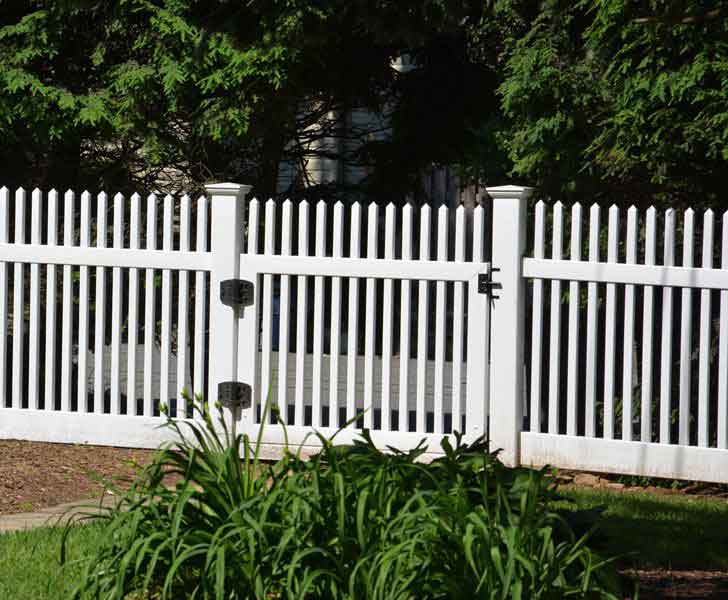 Vinyl fencing
